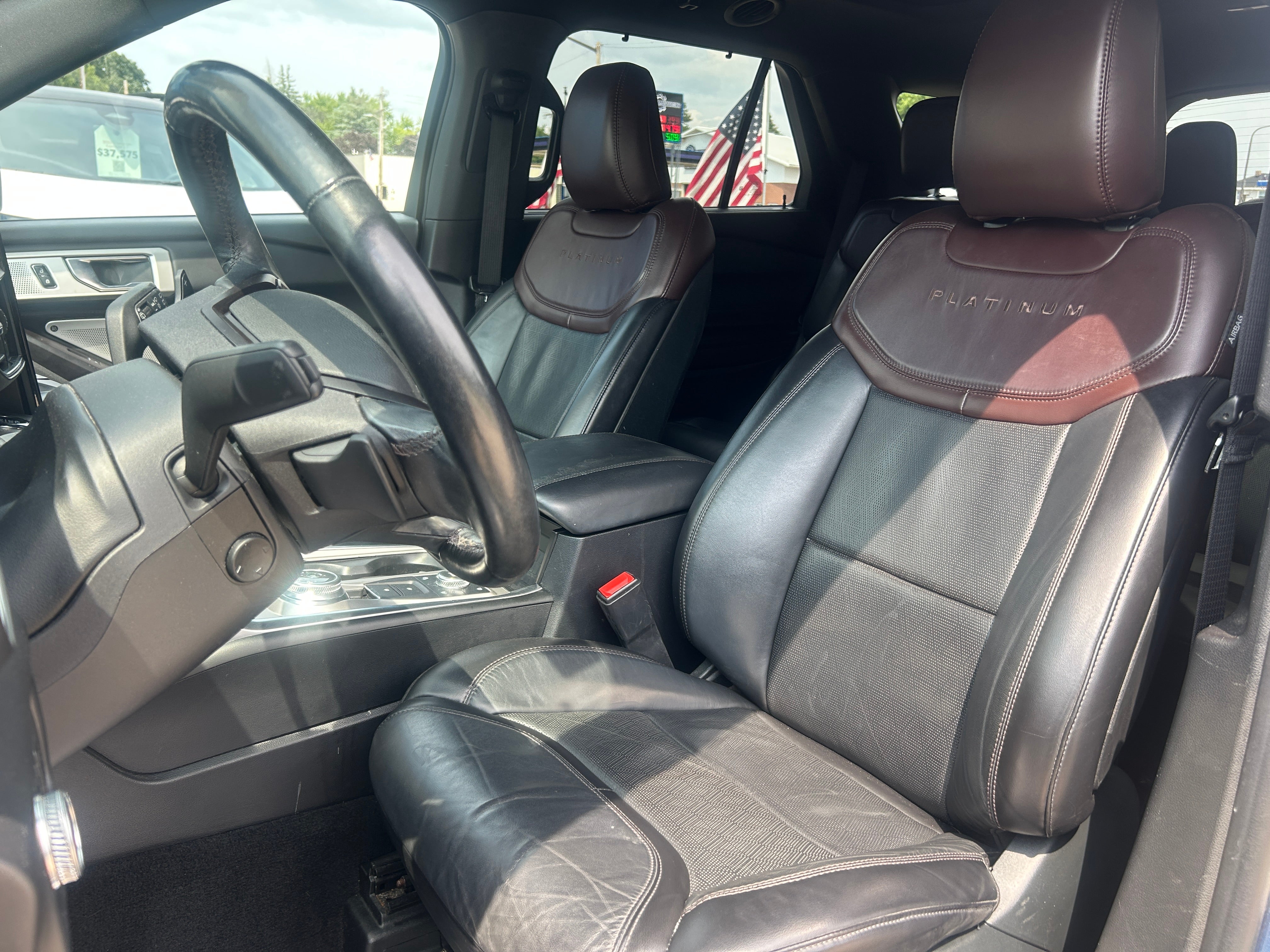 2020 Ford Explorer Platinum