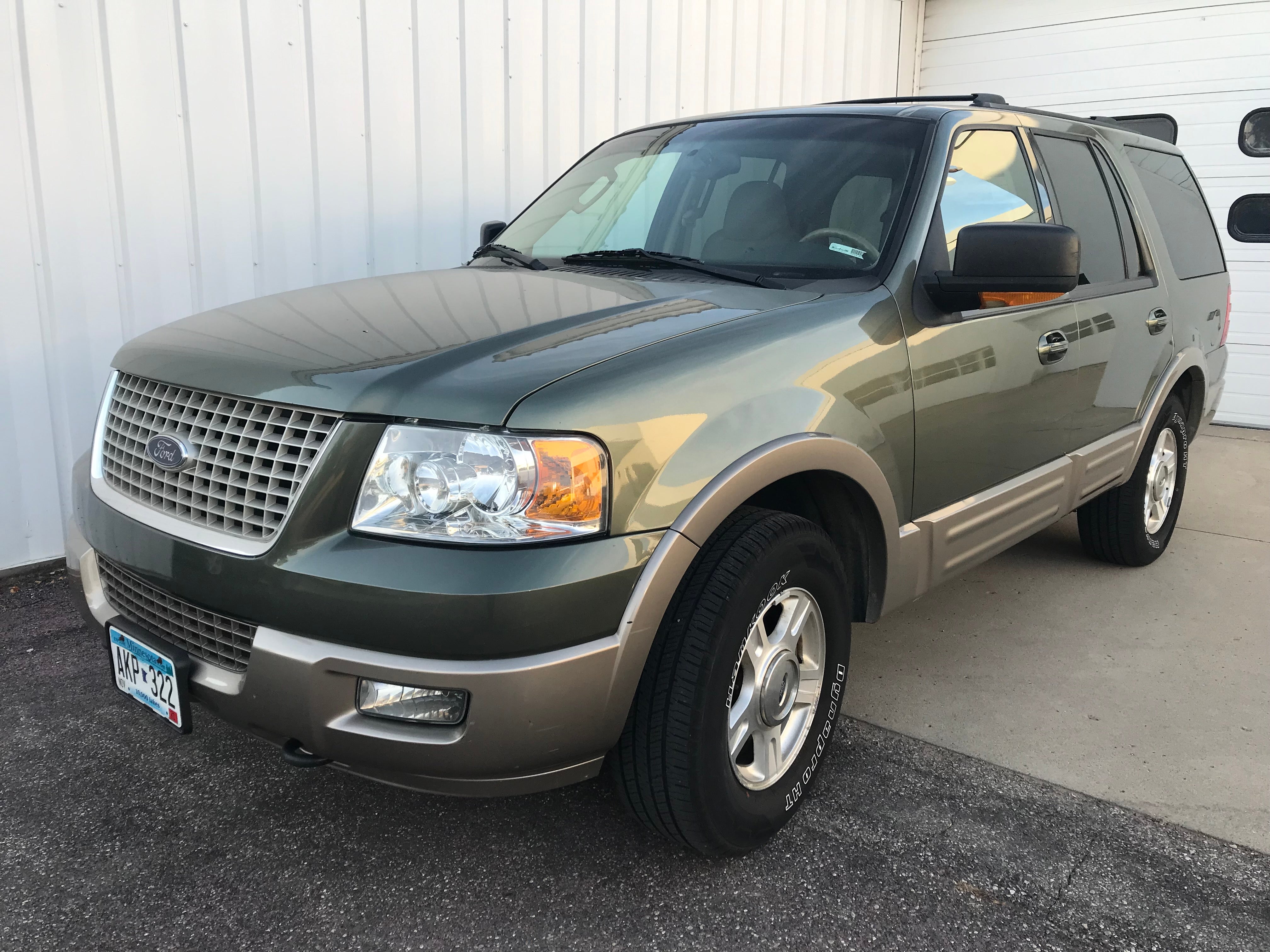 Used 2004 Ford Expedition Eddie Bauer with VIN 1FMFU18L34LA71440 for sale in Arlington, Minnesota