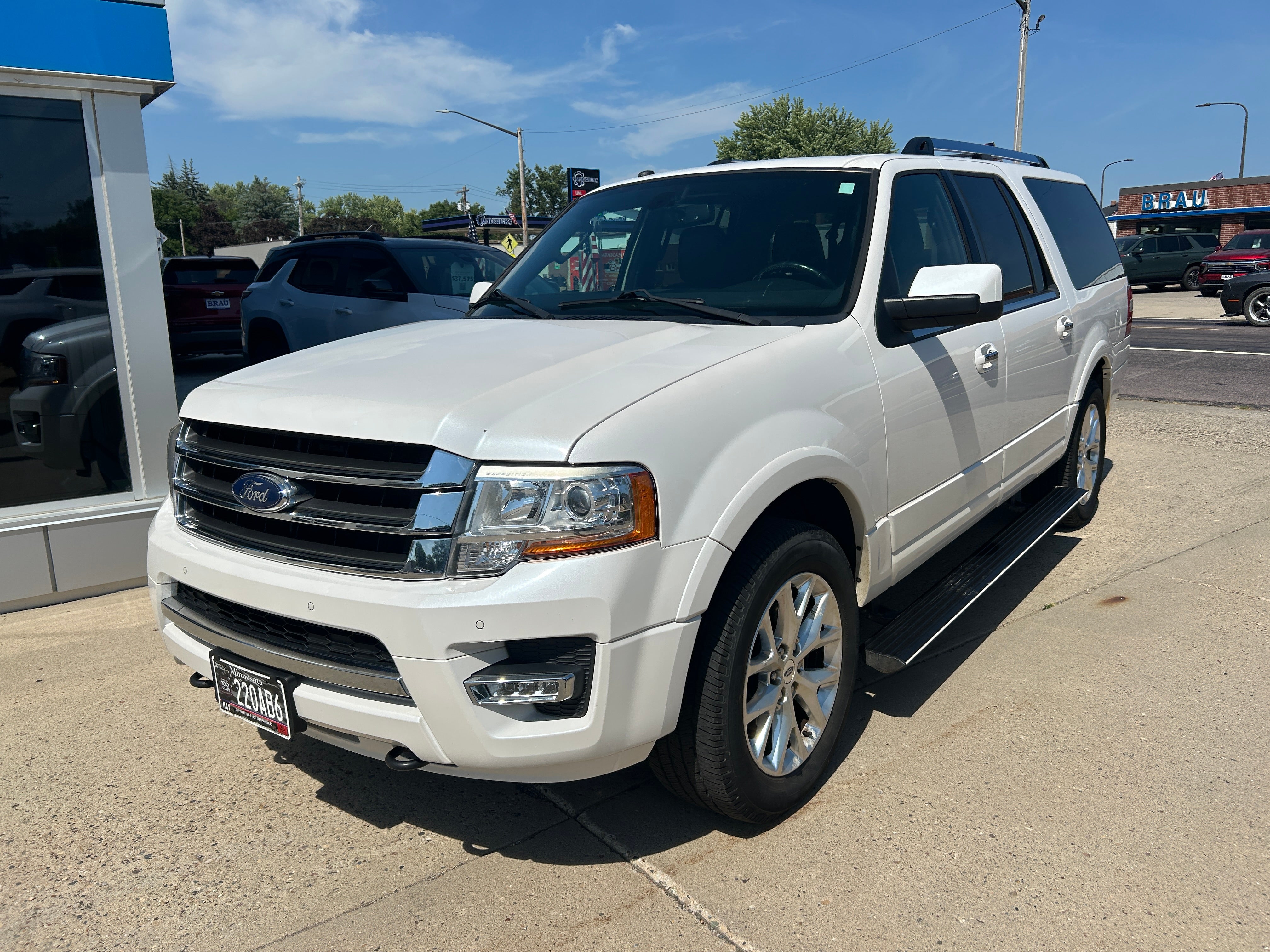 Used 2017 Ford Expedition Limited with VIN 1FMJK2ATXHEA65189 for sale in Arlington, Minnesota