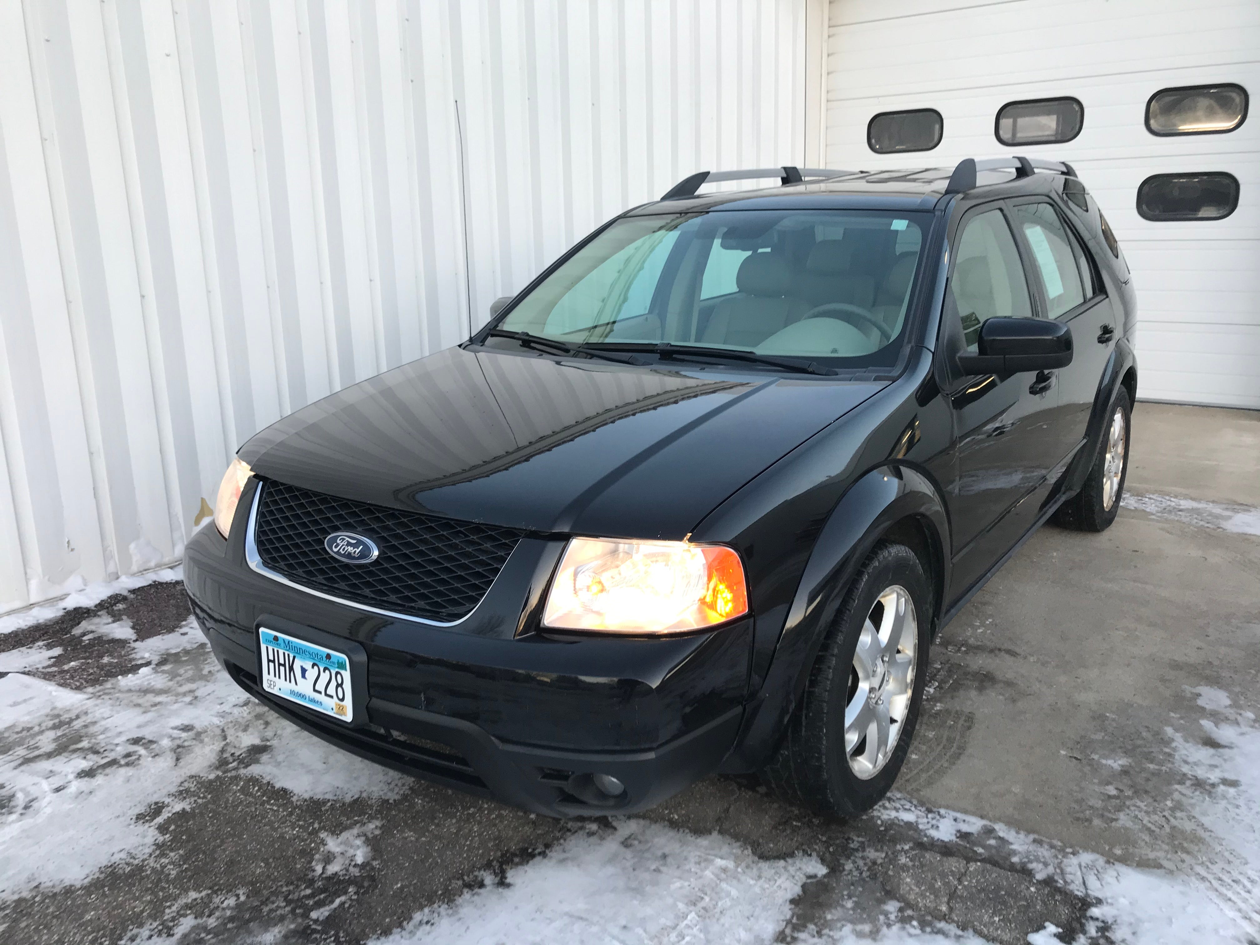 Used 2006 Ford Freestyle Limited with VIN 1FMZK06196GA03900 for sale in Arlington, Minnesota