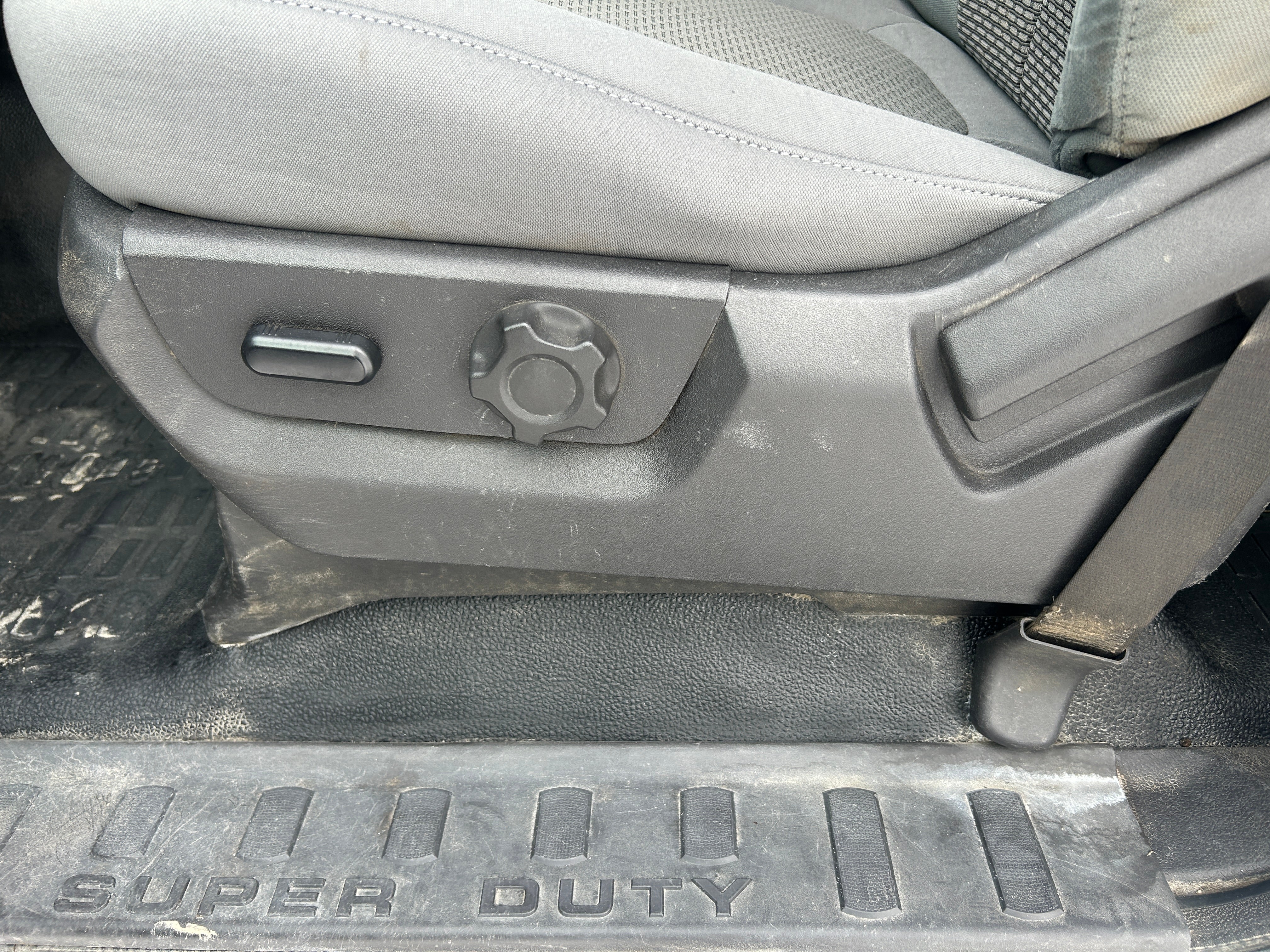 2011 Ford Super Duty F-250 SRW XLT