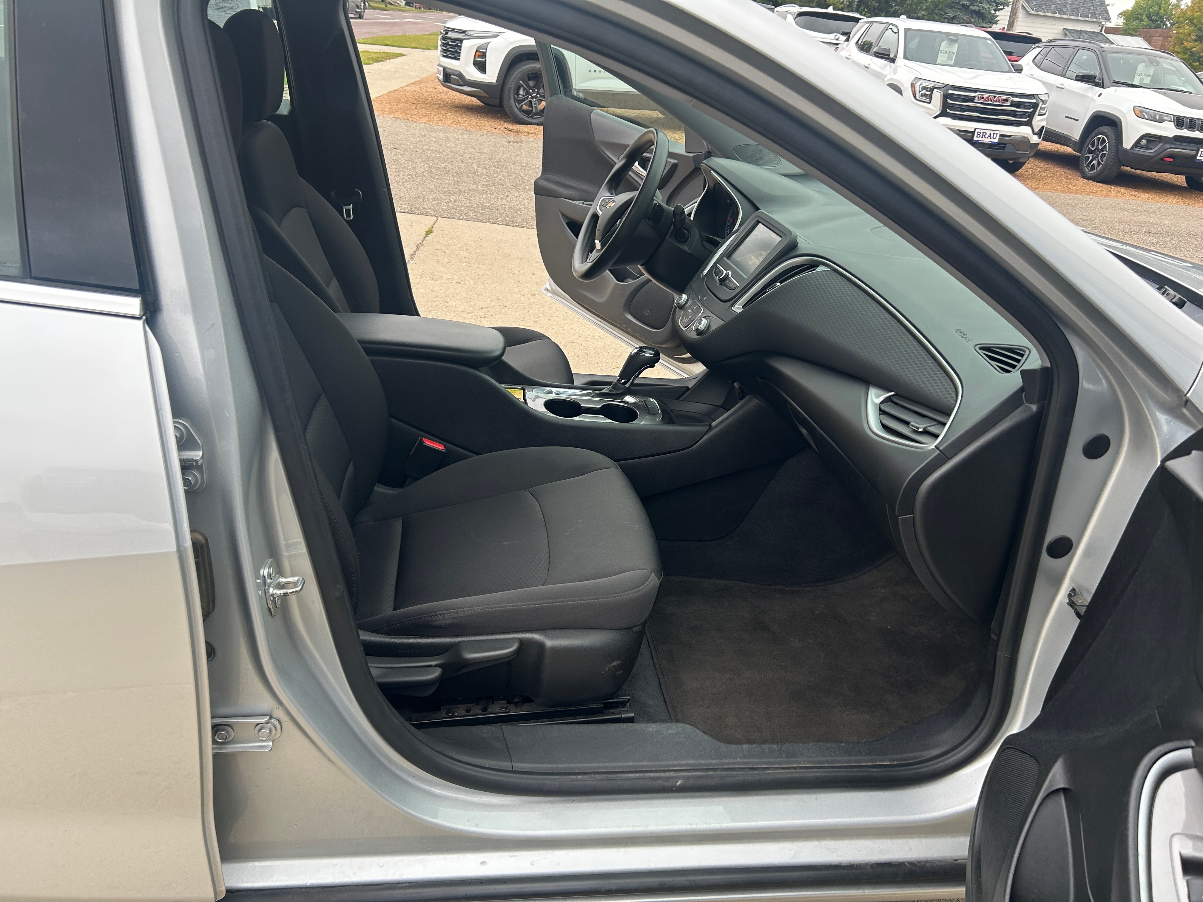 2018 Chevrolet Malibu LS