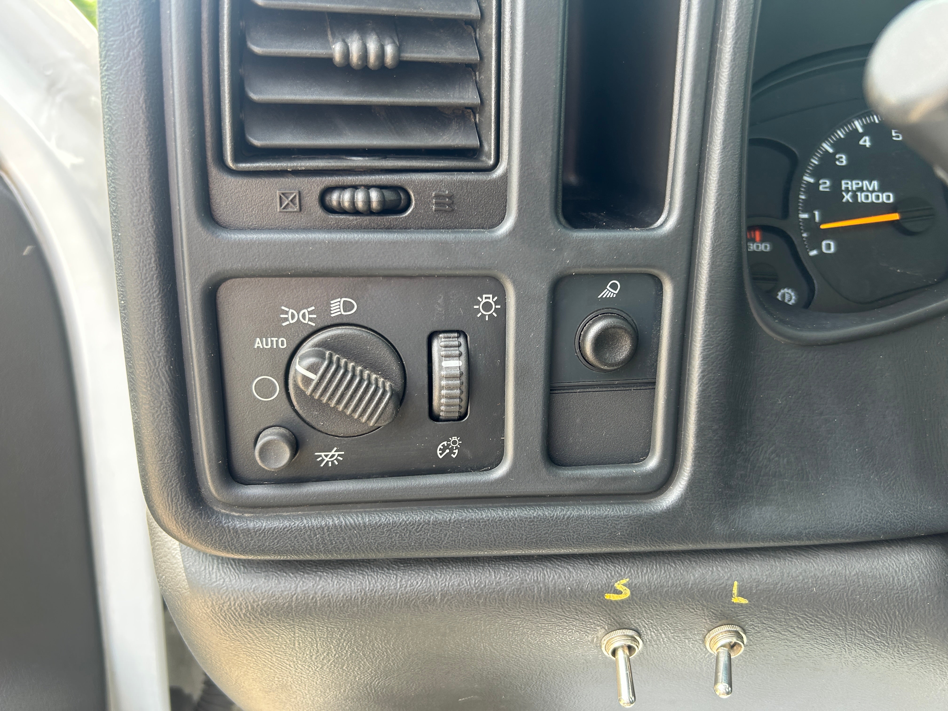 2006 Chevrolet Silverado 2500 HD Work Truck
