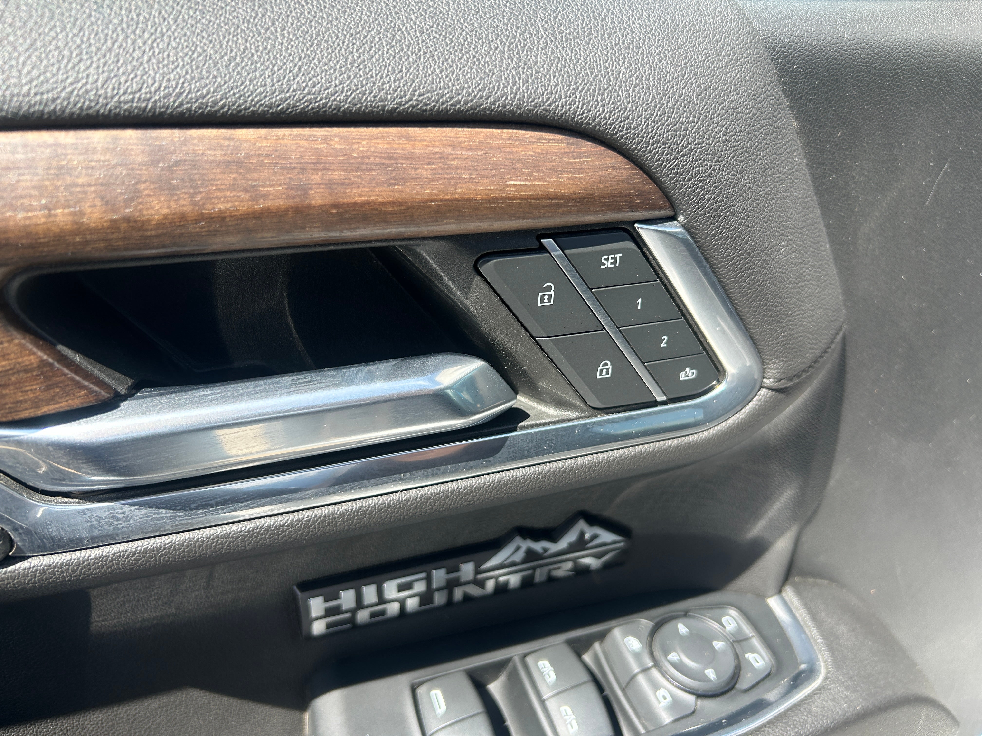 2023 Chevrolet Silverado 1500 High Country