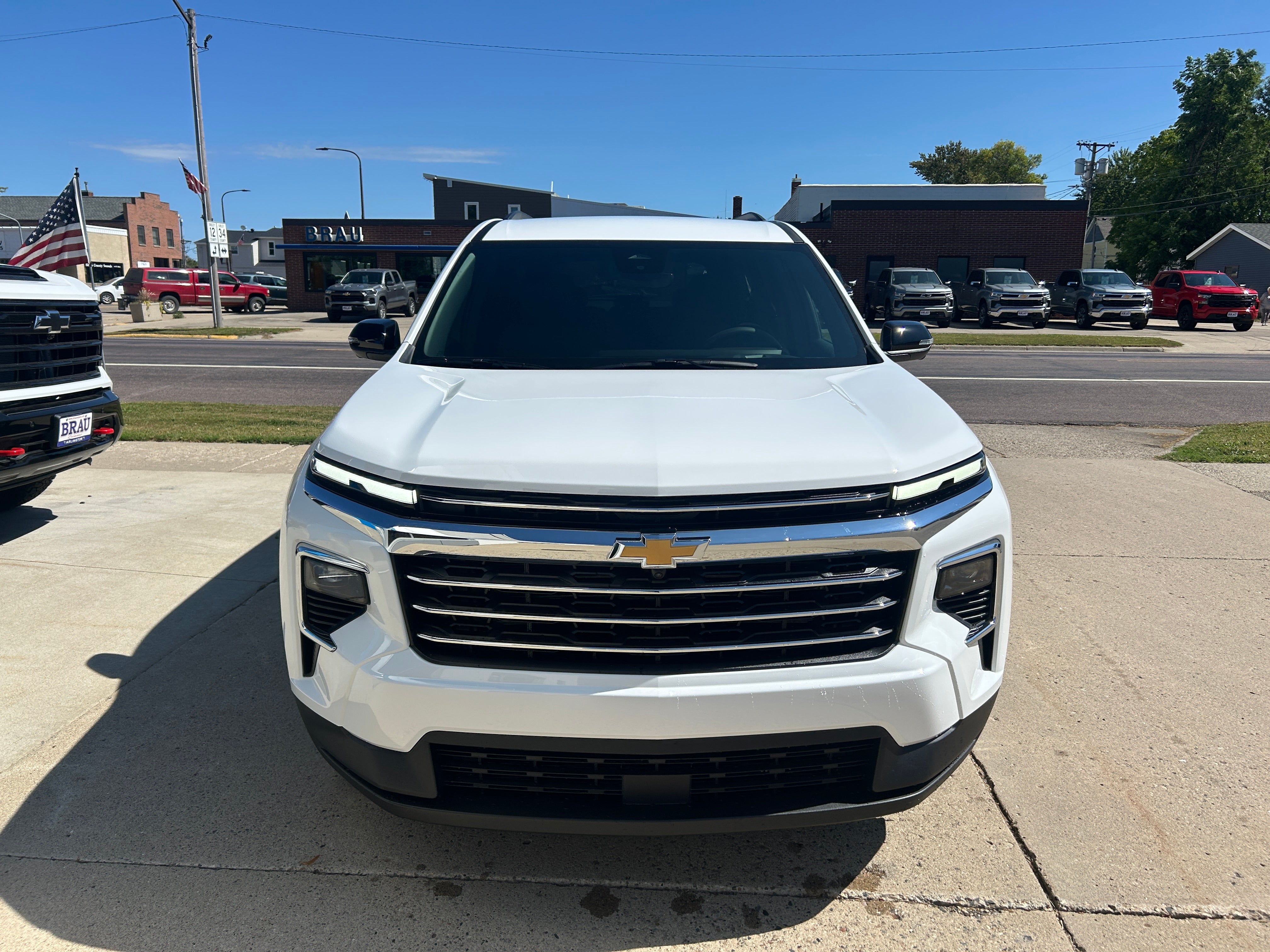 2027 Chevrolet Traverse LT