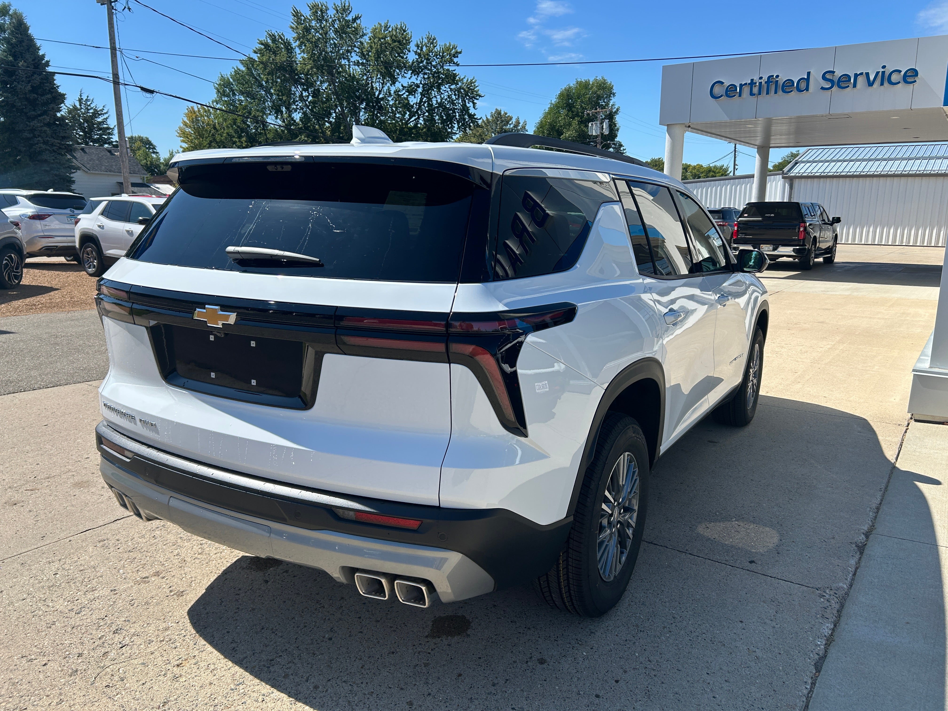 2027 Chevrolet Traverse LT