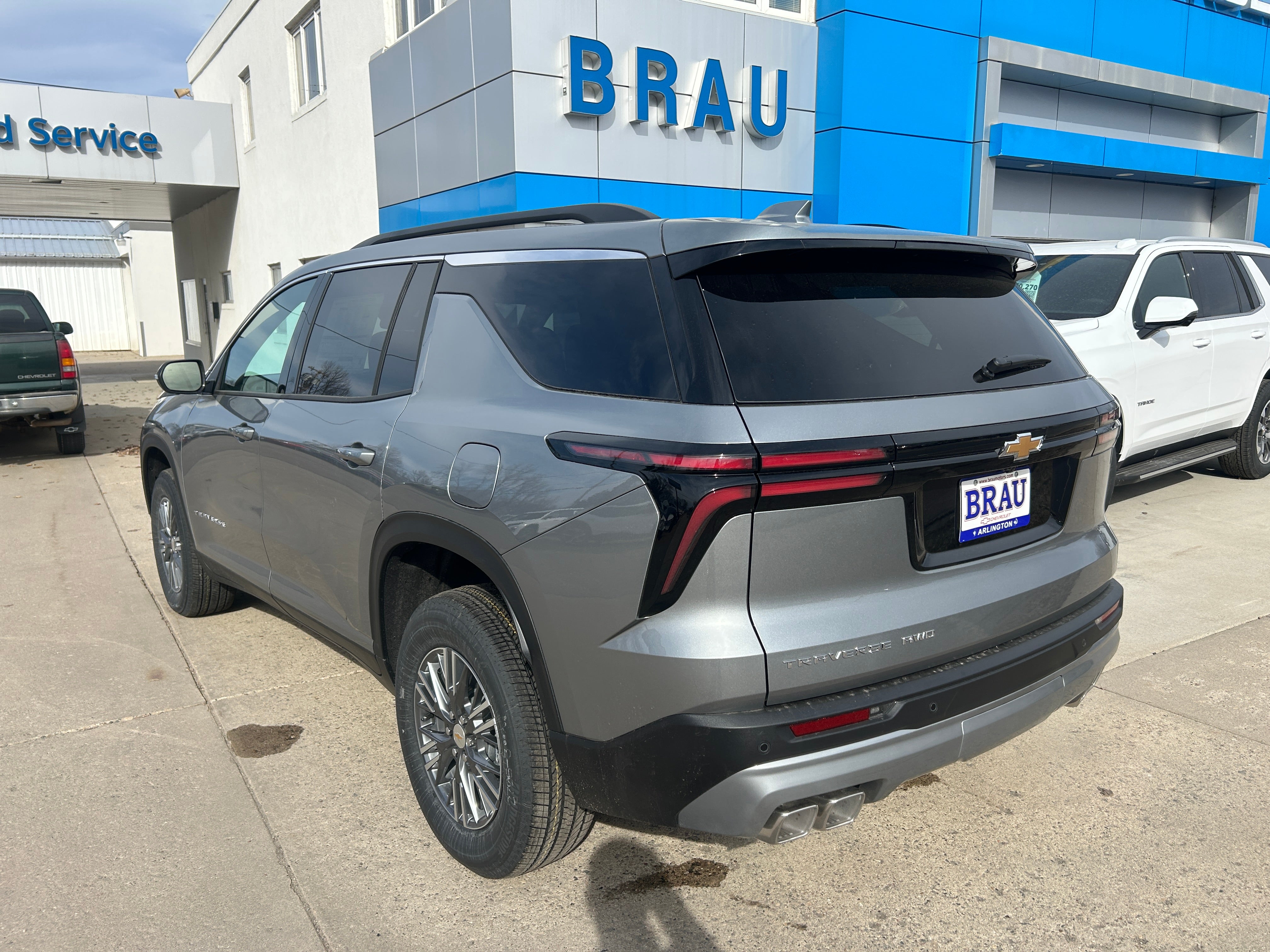 2026 Chevrolet Traverse LT