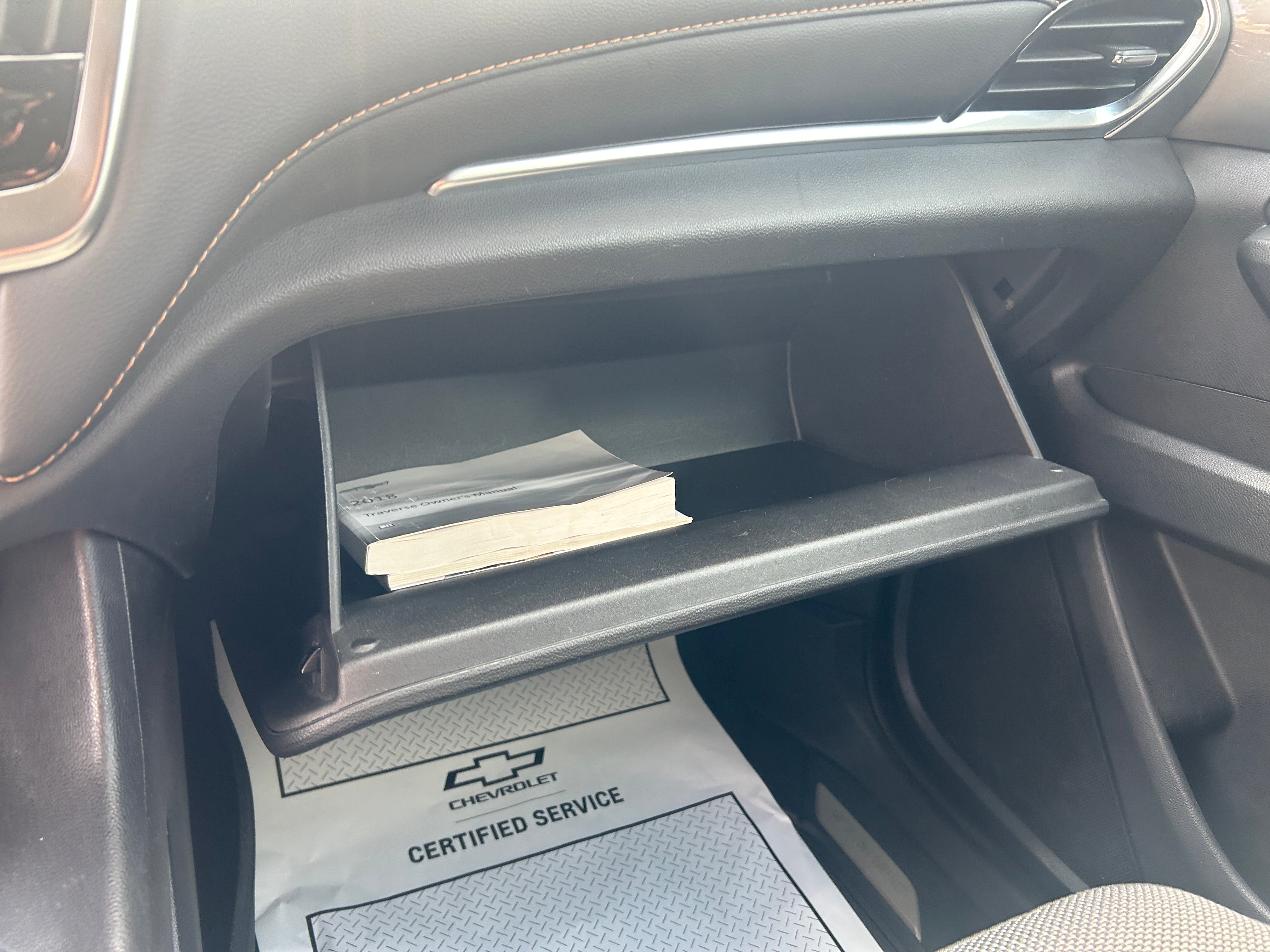 2018 Chevrolet Traverse LT Cloth
