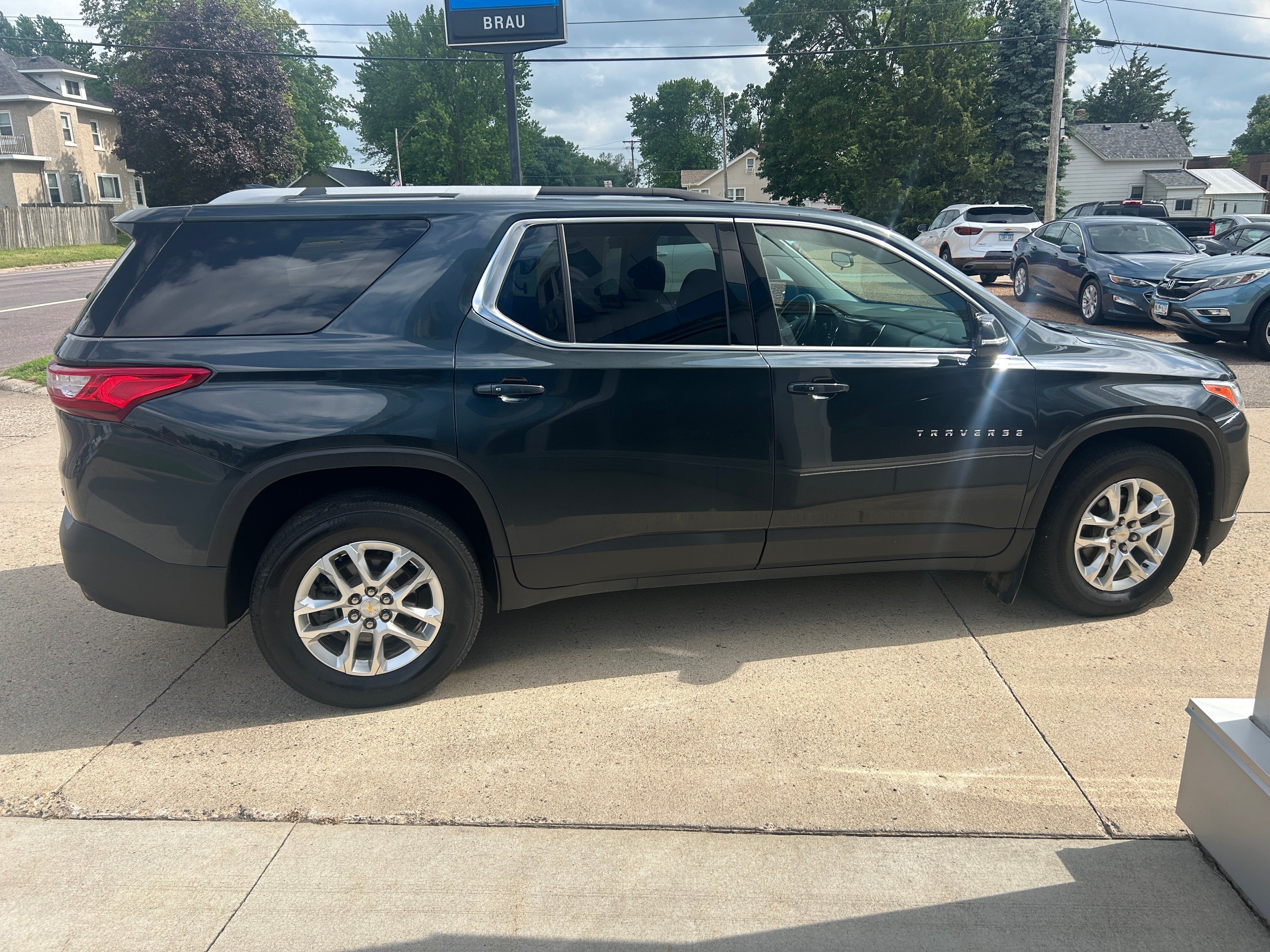 2018 Chevrolet Traverse LT Cloth