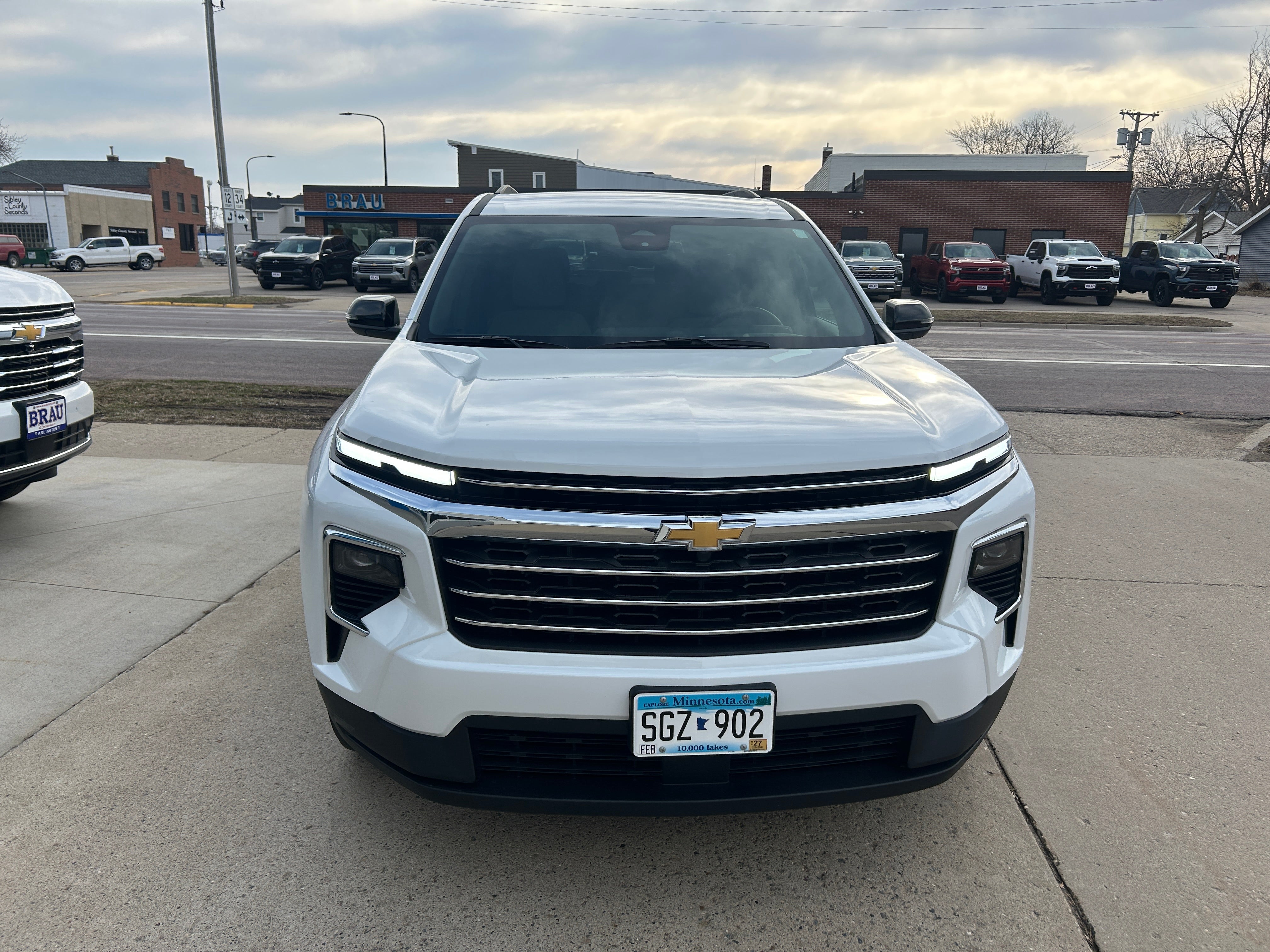 2025 Chevrolet Traverse LT