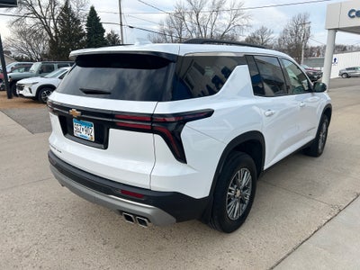 2025 Chevrolet Traverse LT
