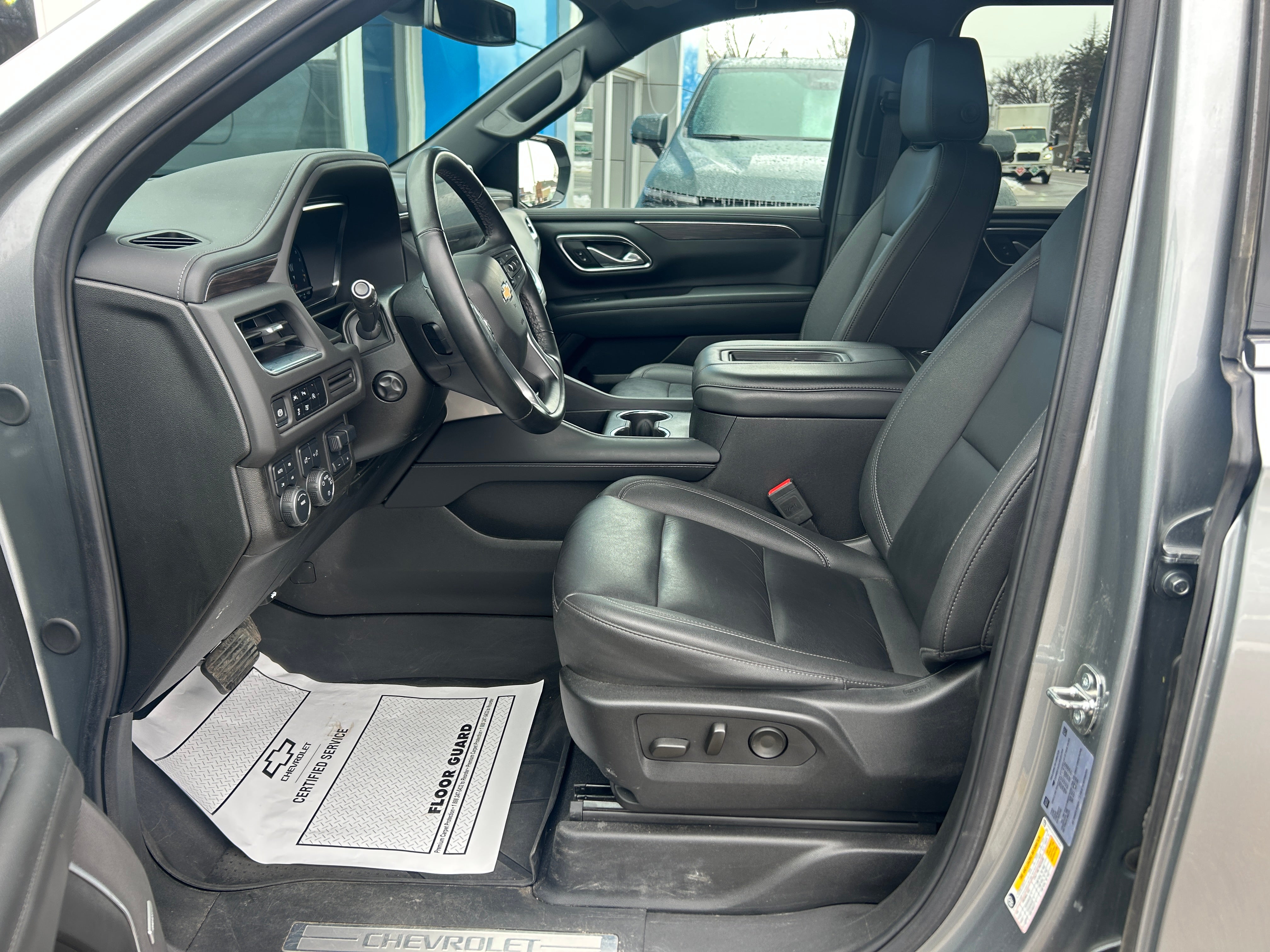 2024 Chevrolet Suburban LT