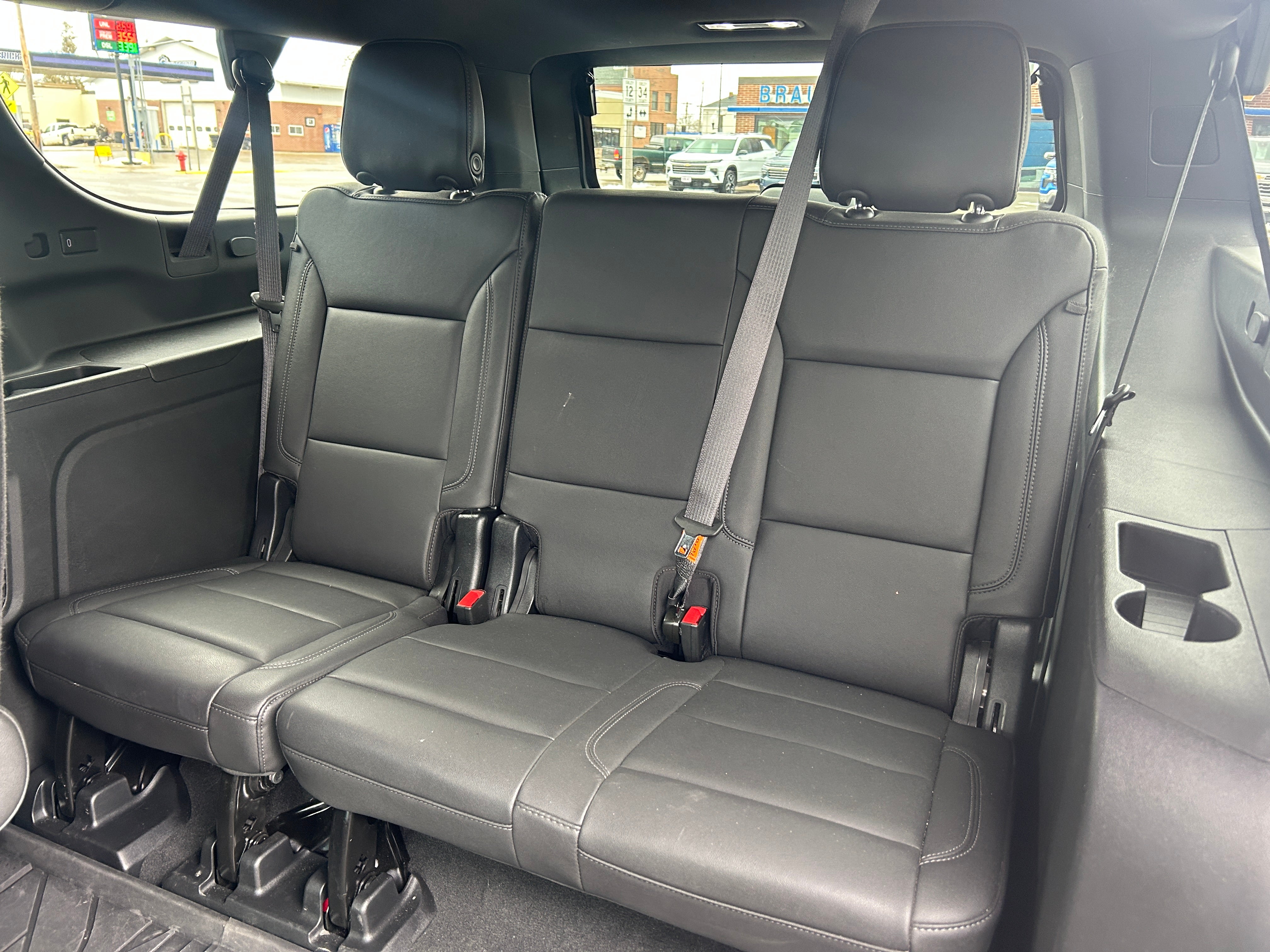 2024 Chevrolet Suburban LT