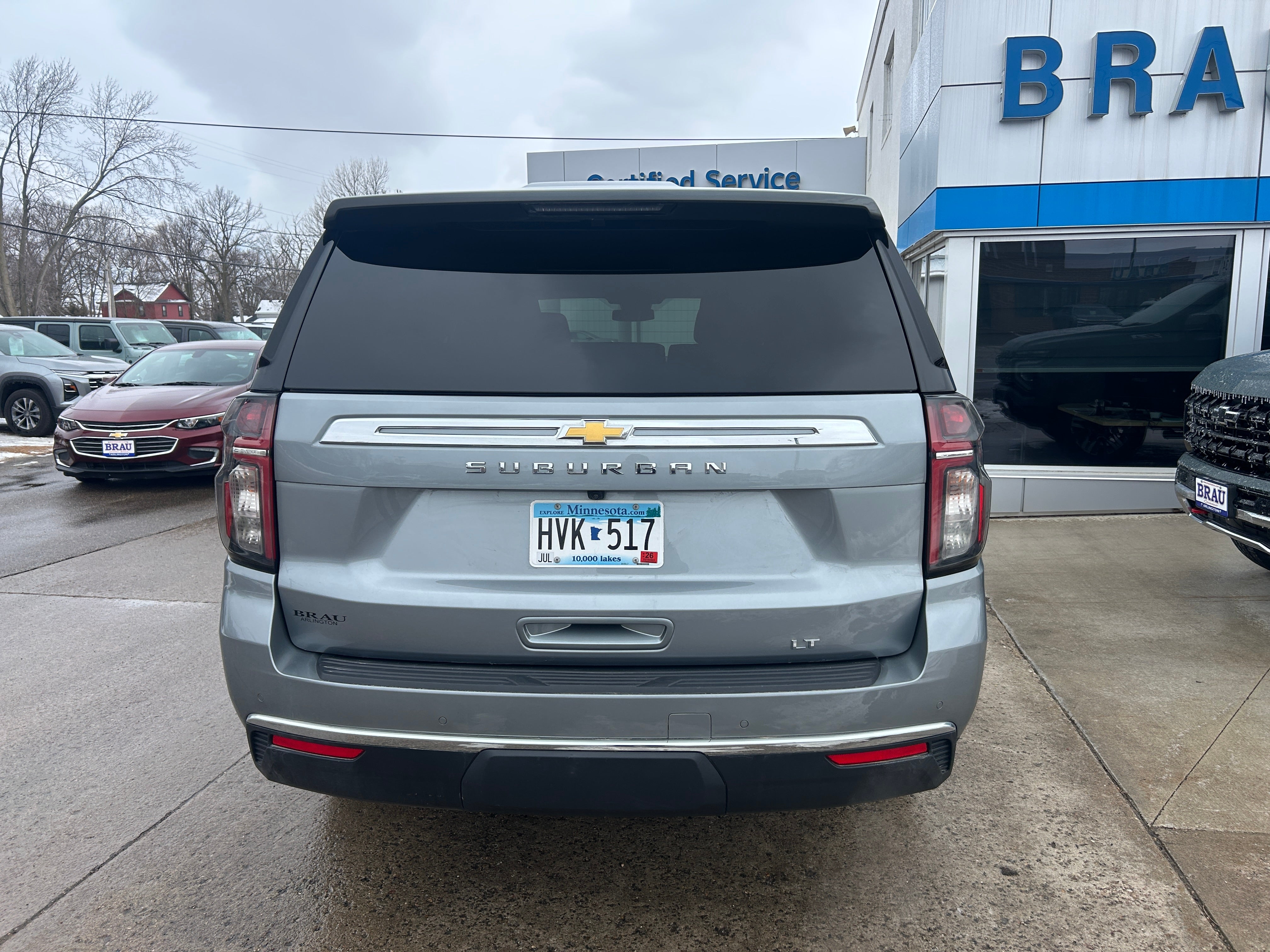 2024 Chevrolet Suburban LT