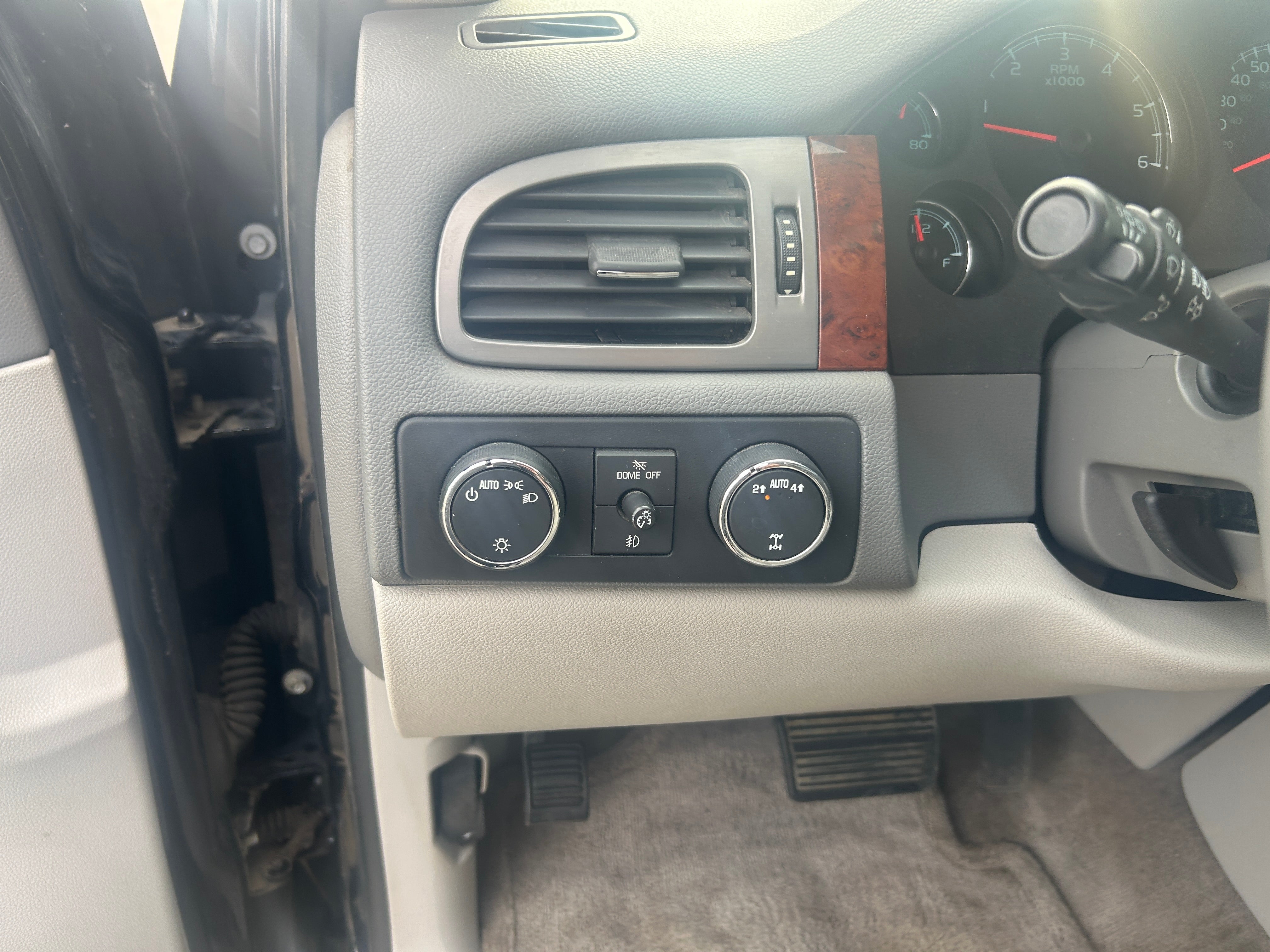 2012 Chevrolet Suburban LT