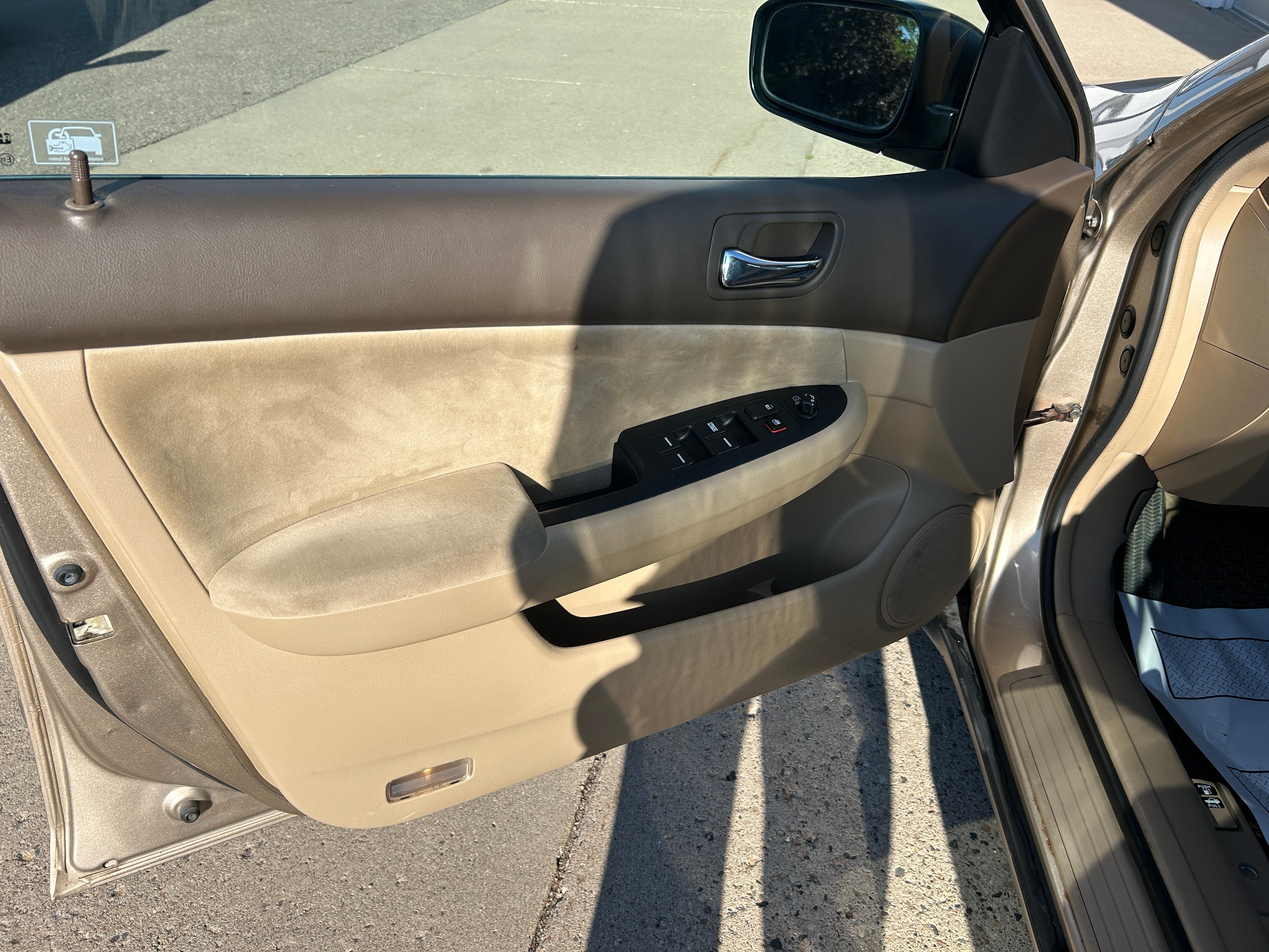 2004 Honda Accord Sdn LX