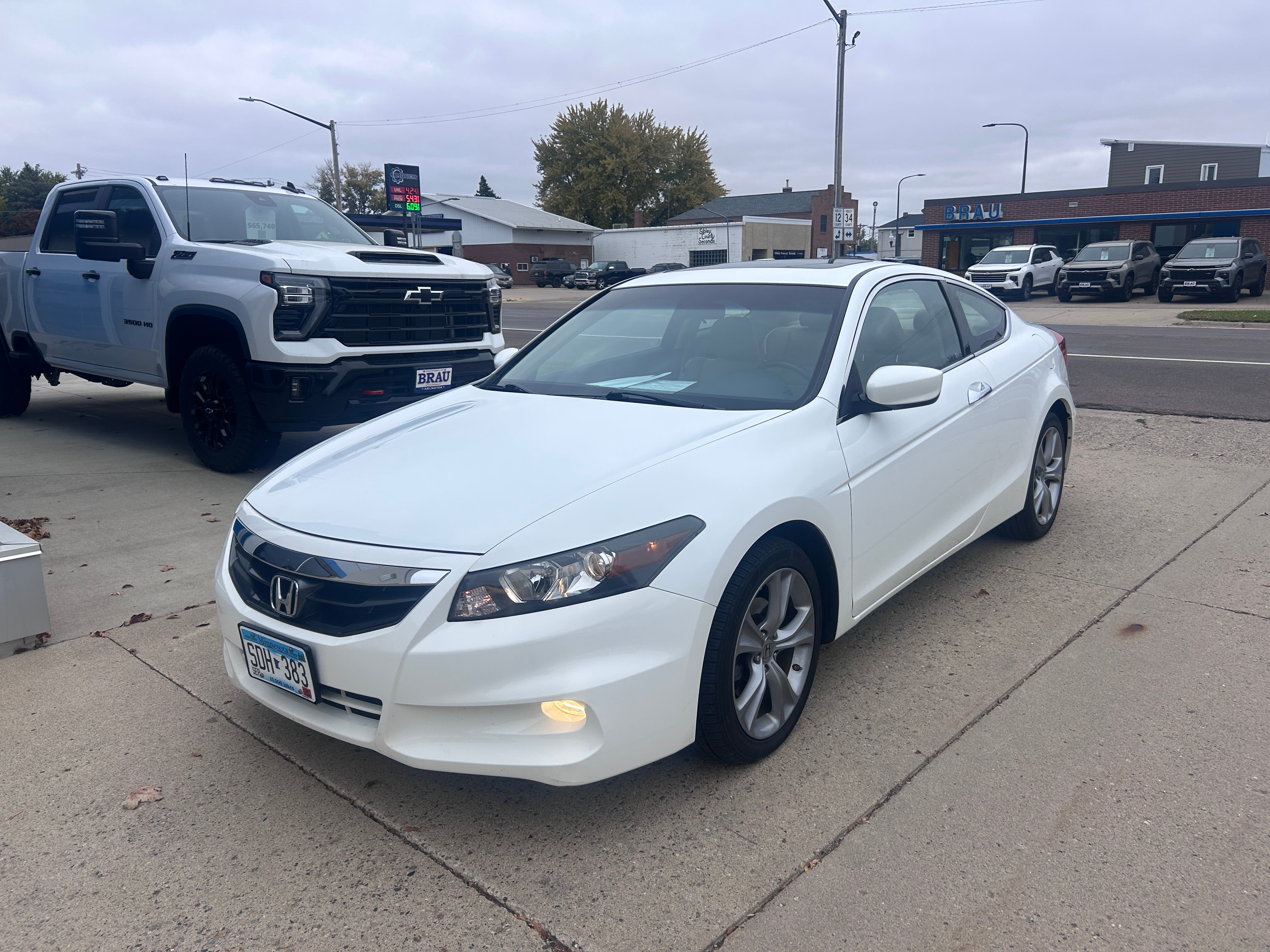 Used 2012 Honda Accord EX-L V6 with VIN 1HGCS2B88CA007364 for sale in Arlington, Minnesota
