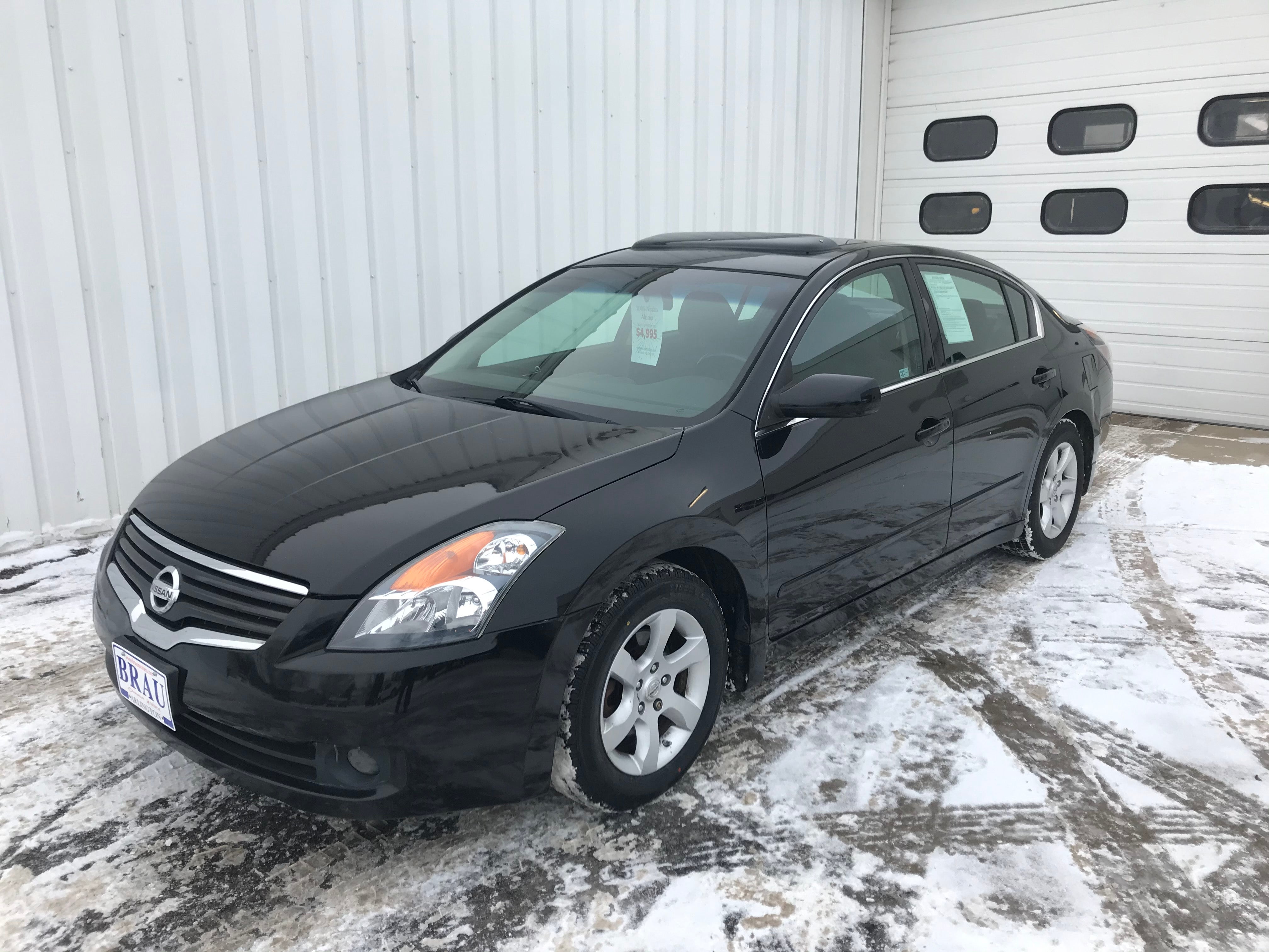 Used 2009 Nissan Altima S with VIN 1N4AL21E89N428695 for sale in Arlington, Minnesota