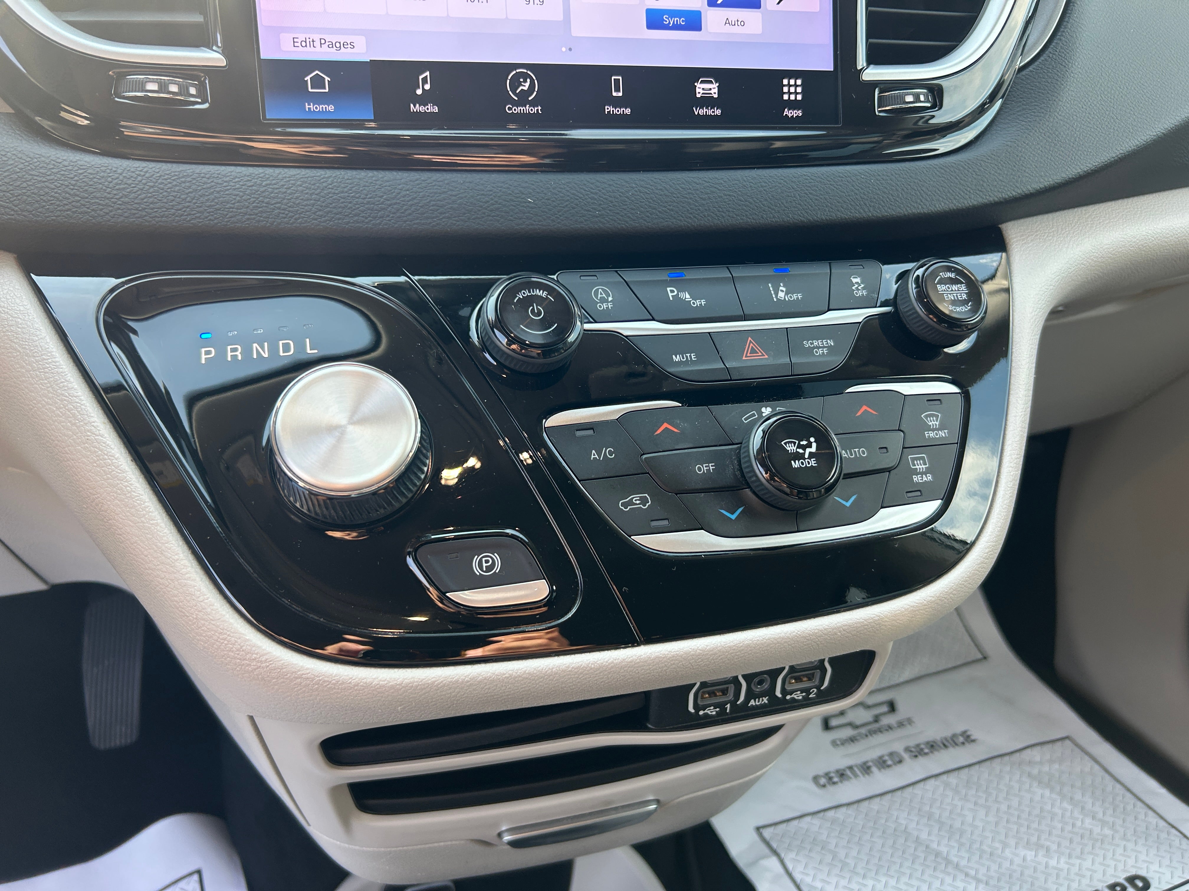 2024 Chrysler Pacifica Touring L