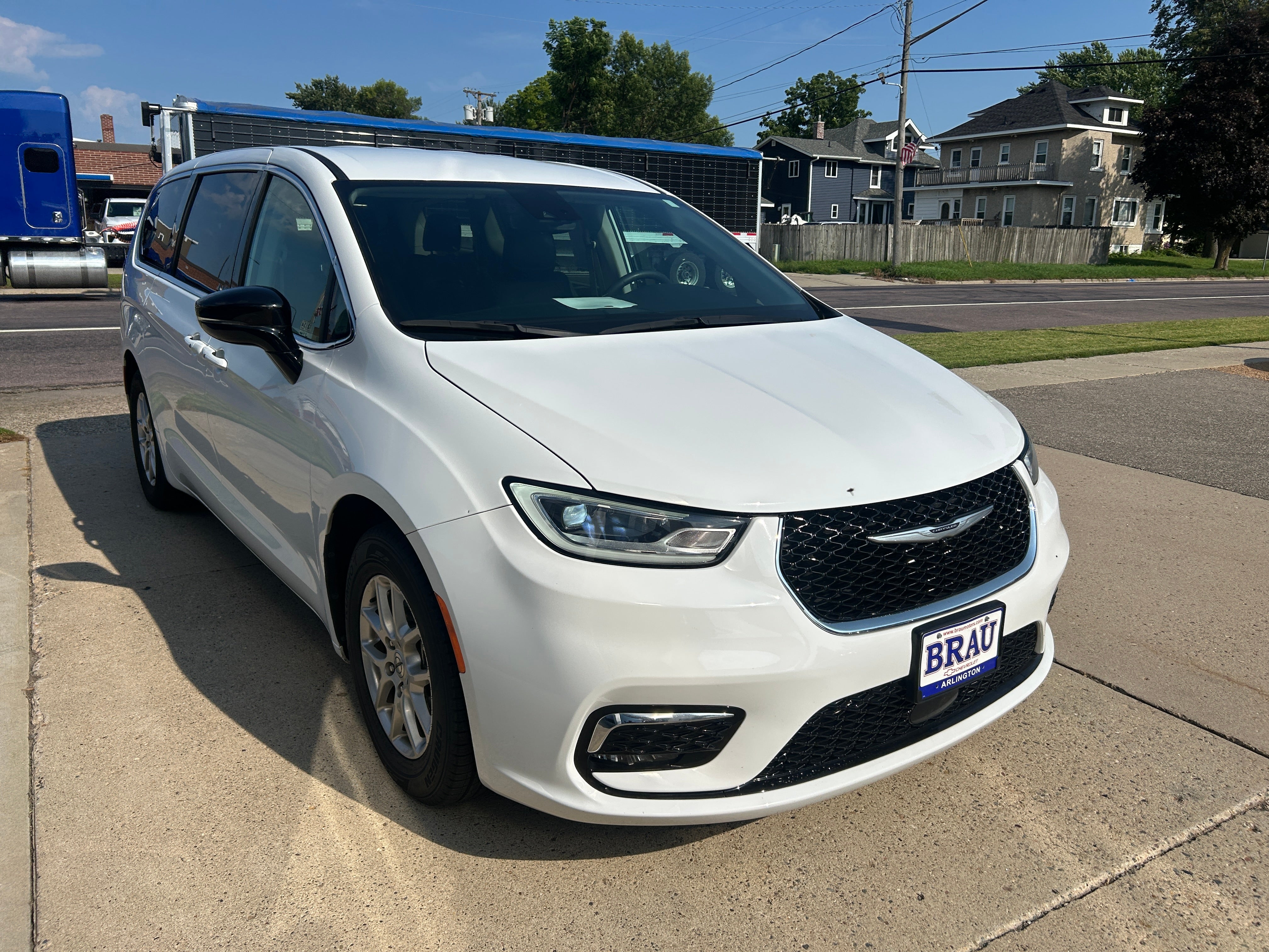 2024 Chrysler Pacifica Touring L