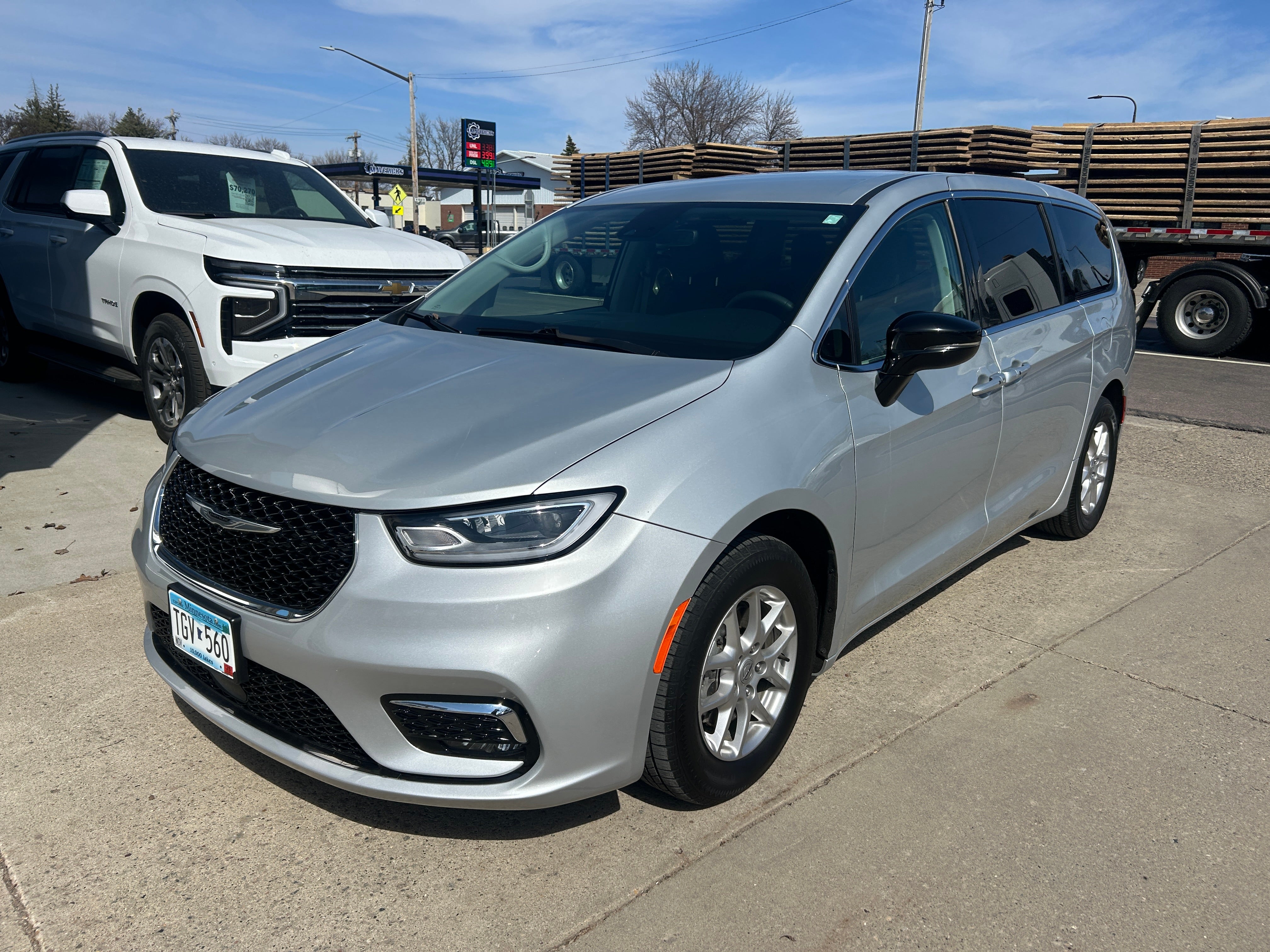 2024 Chrysler Pacifica Touring L