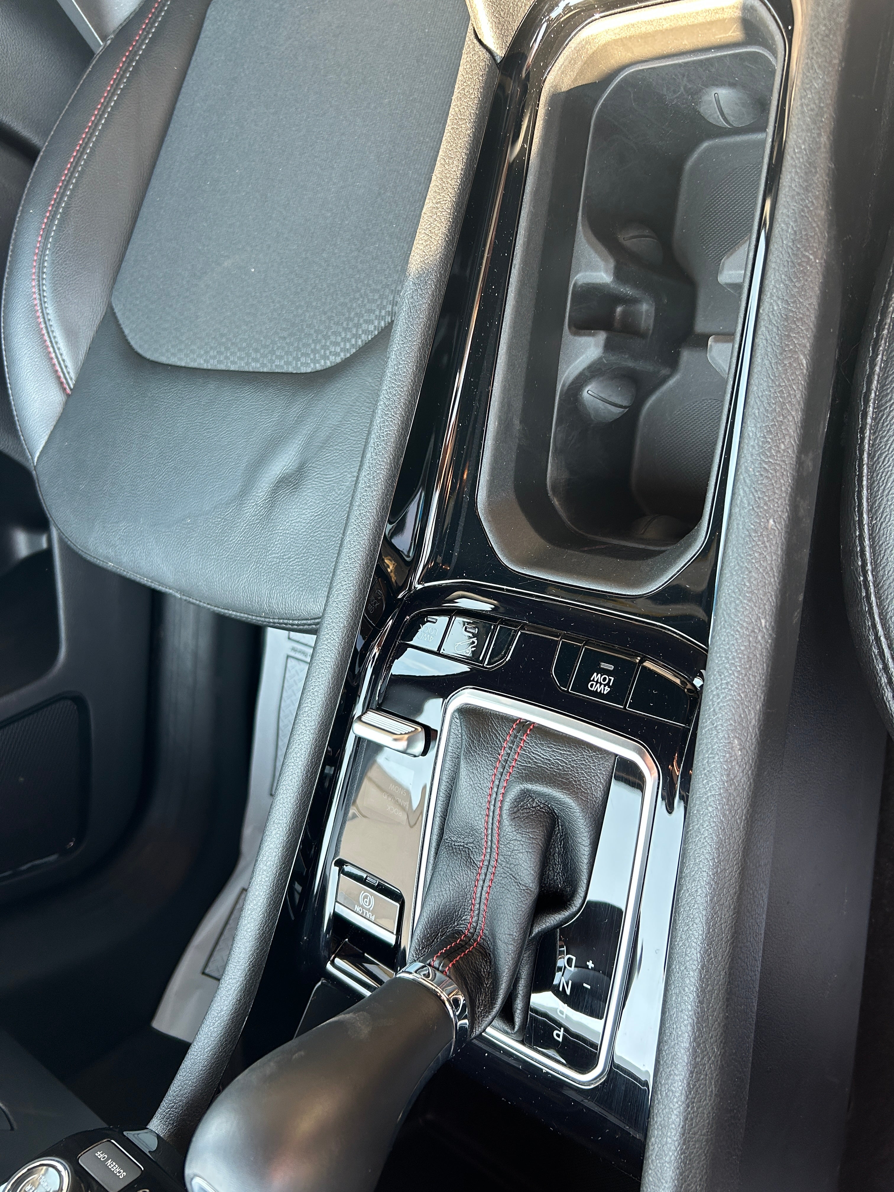 2025 Jeep Compass Trailhawk - Photo 16