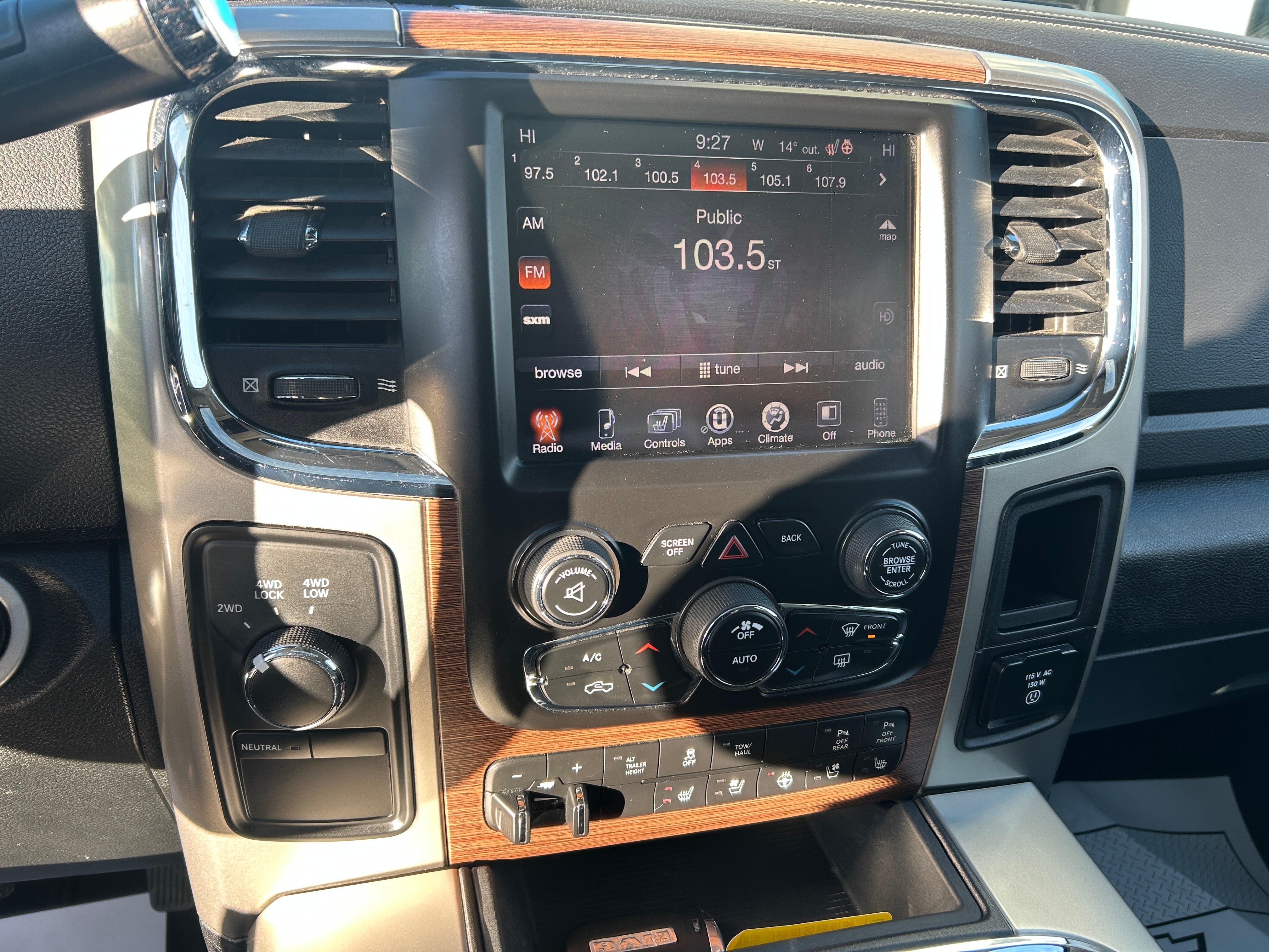 2016 RAM 2500 Laramie