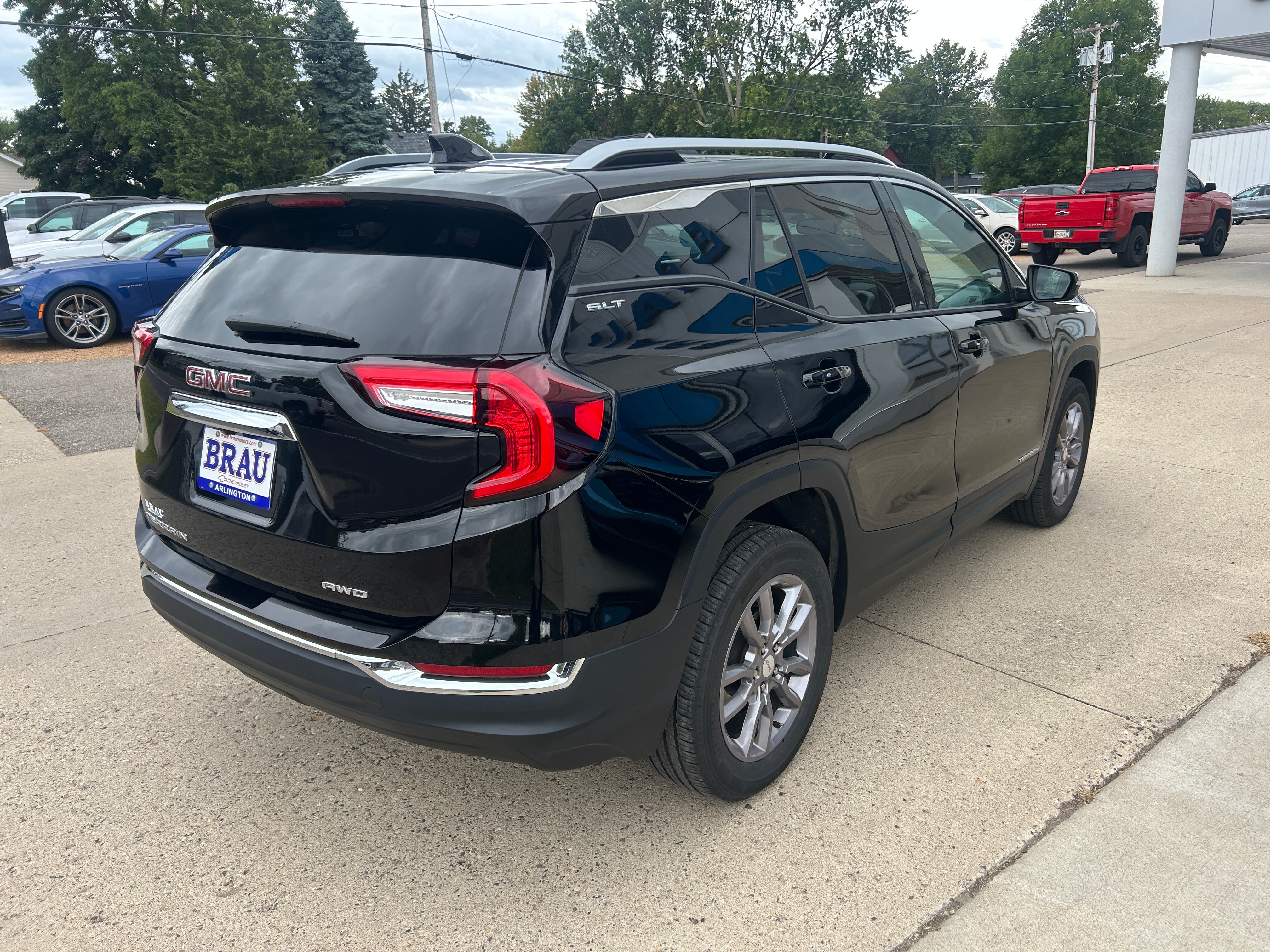 2024 GMC Terrain SLT