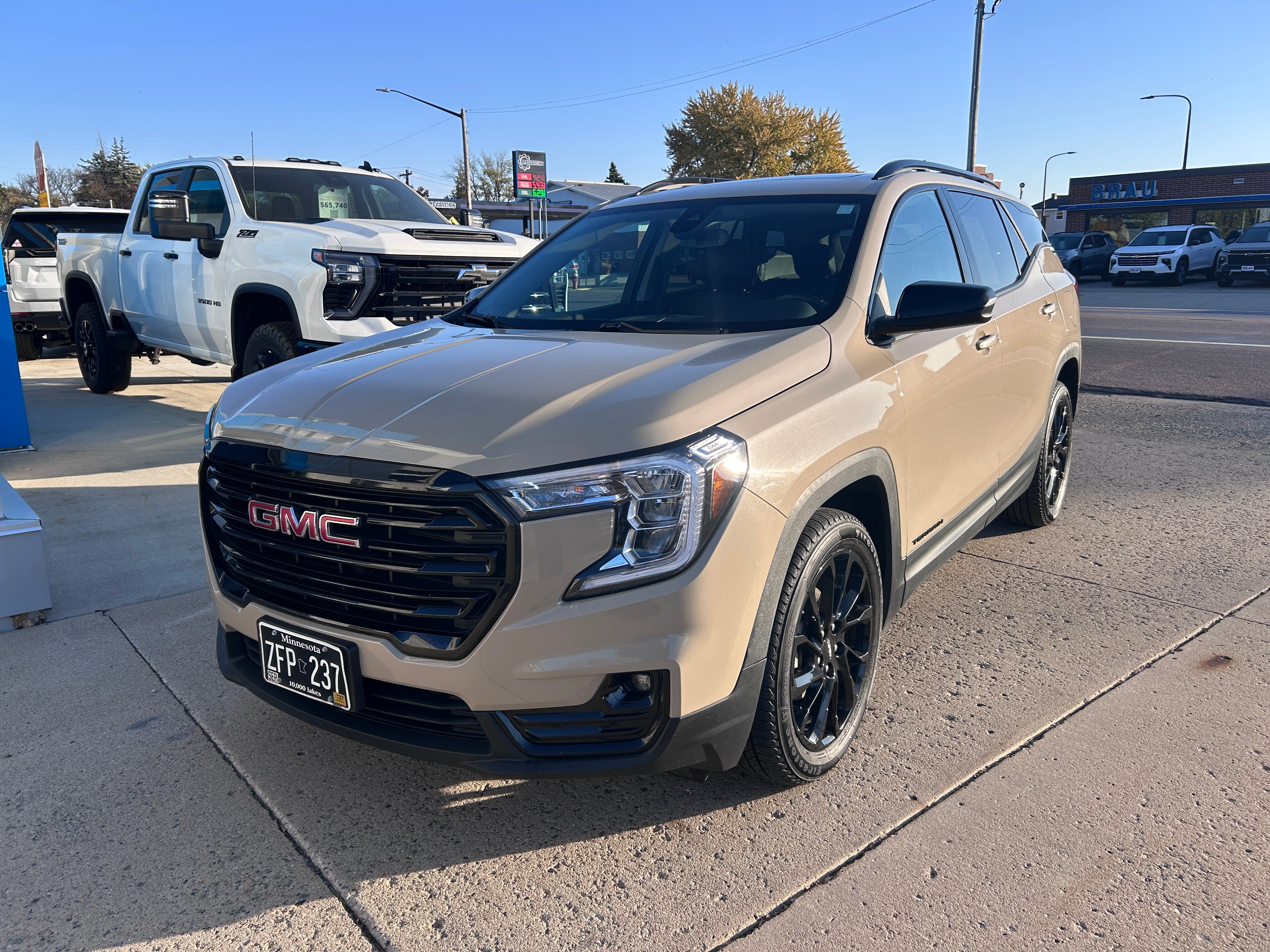 Used 2023 GMC Terrain SLT with VIN 3GKALVEG7PL121656 for sale in Arlington, Minnesota