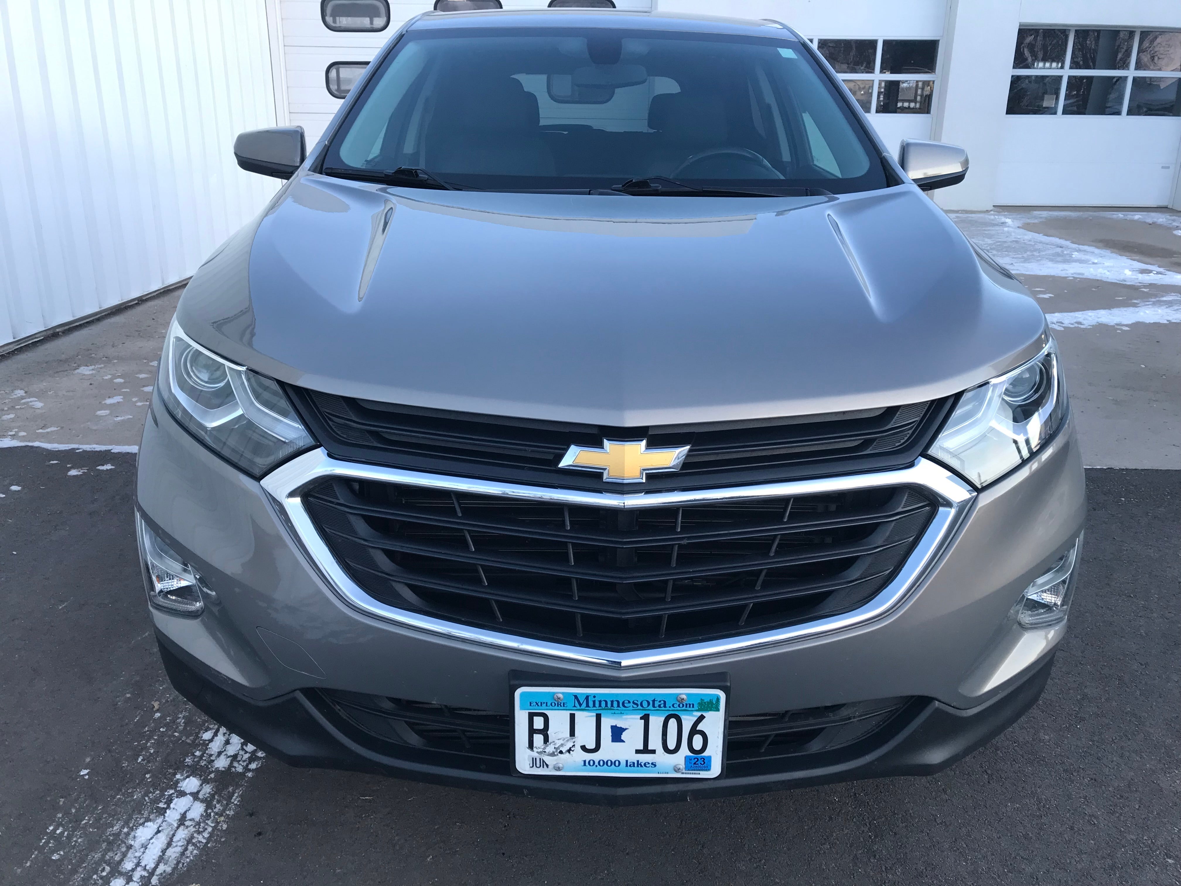 Used 2018 Chevrolet Equinox LT with VIN 3GNAXJEV3JS631370 for sale in Arlington, Minnesota