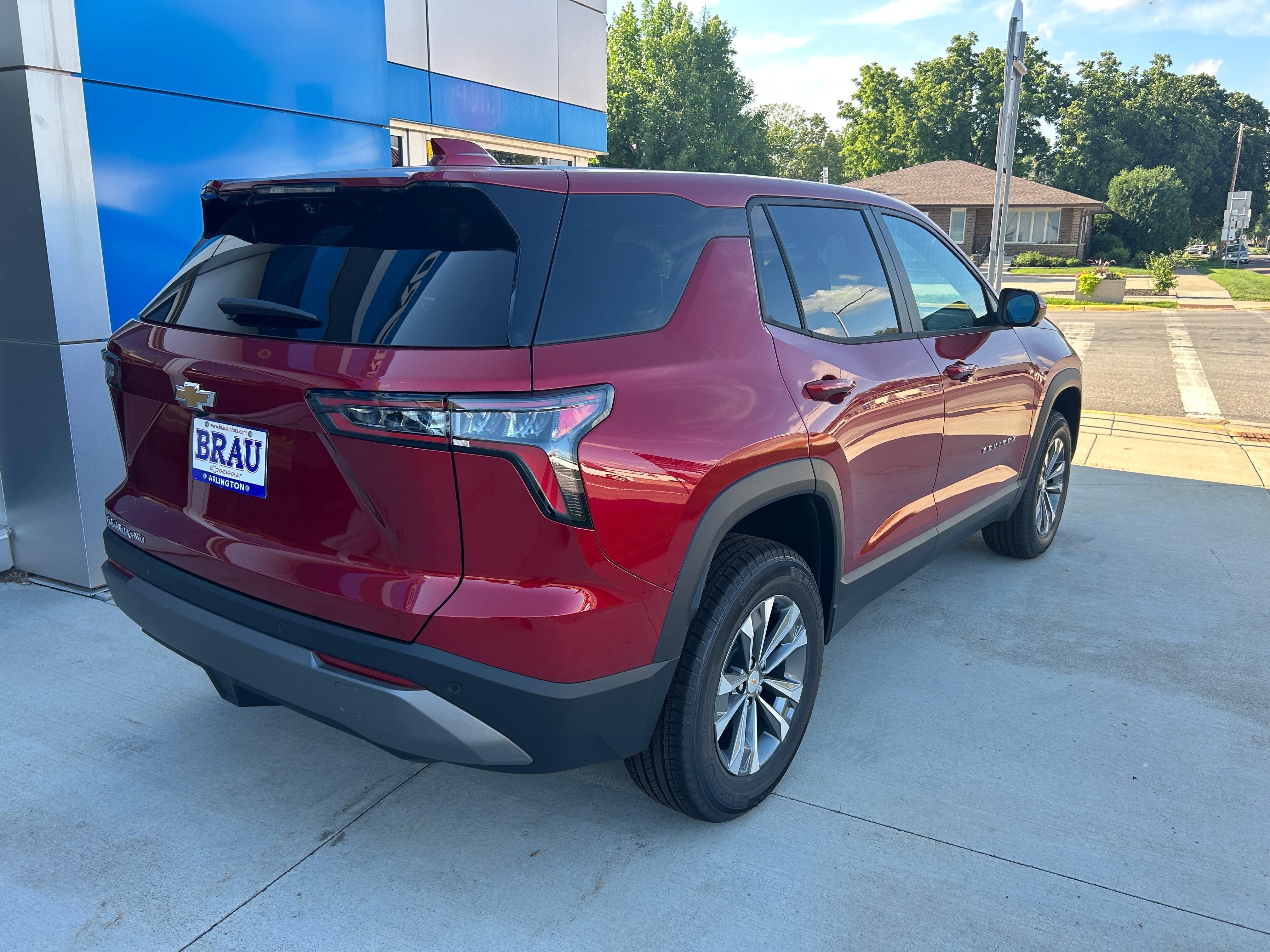 2027 Chevrolet Equinox LT