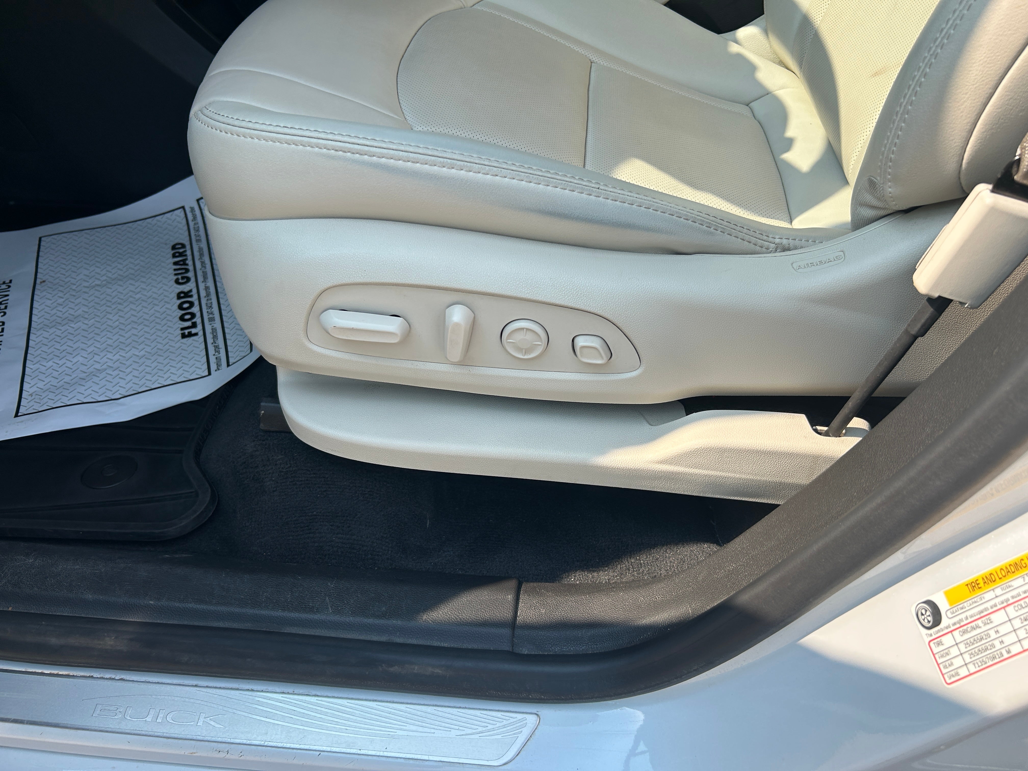2023 Buick Enclave Premium